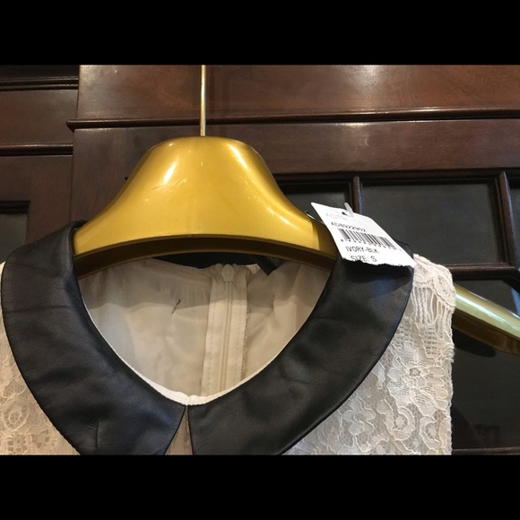 NWT Lace and Satin Astr sleeveless Dress - Picture 4 of 12